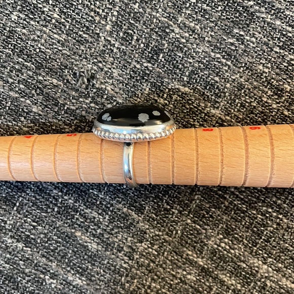 Silver Ring - Picture 4 of 4